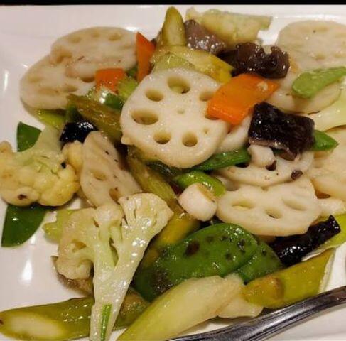 V6. Stir-Fried Lotus Root